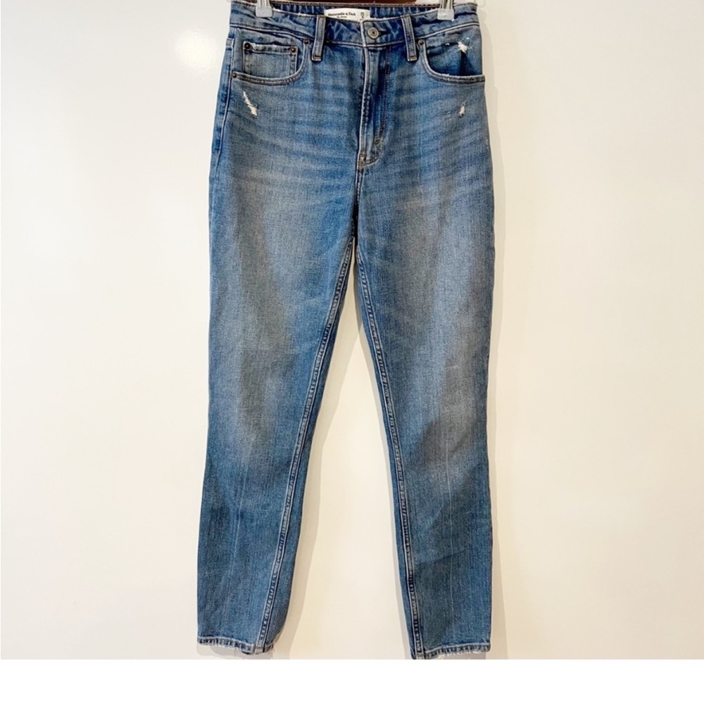 Abercrombie & Fitch Curve Love High Rise Skinny Jean